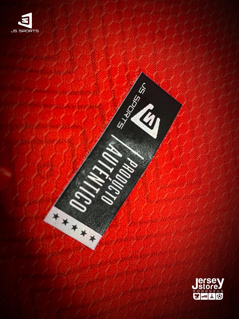 Uniforme completo Indomables, Eterna