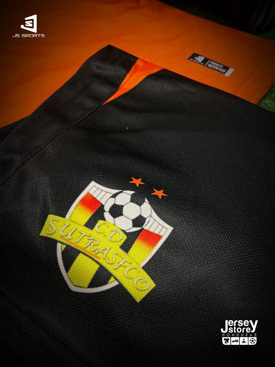 Uniforme completo sutrasfco