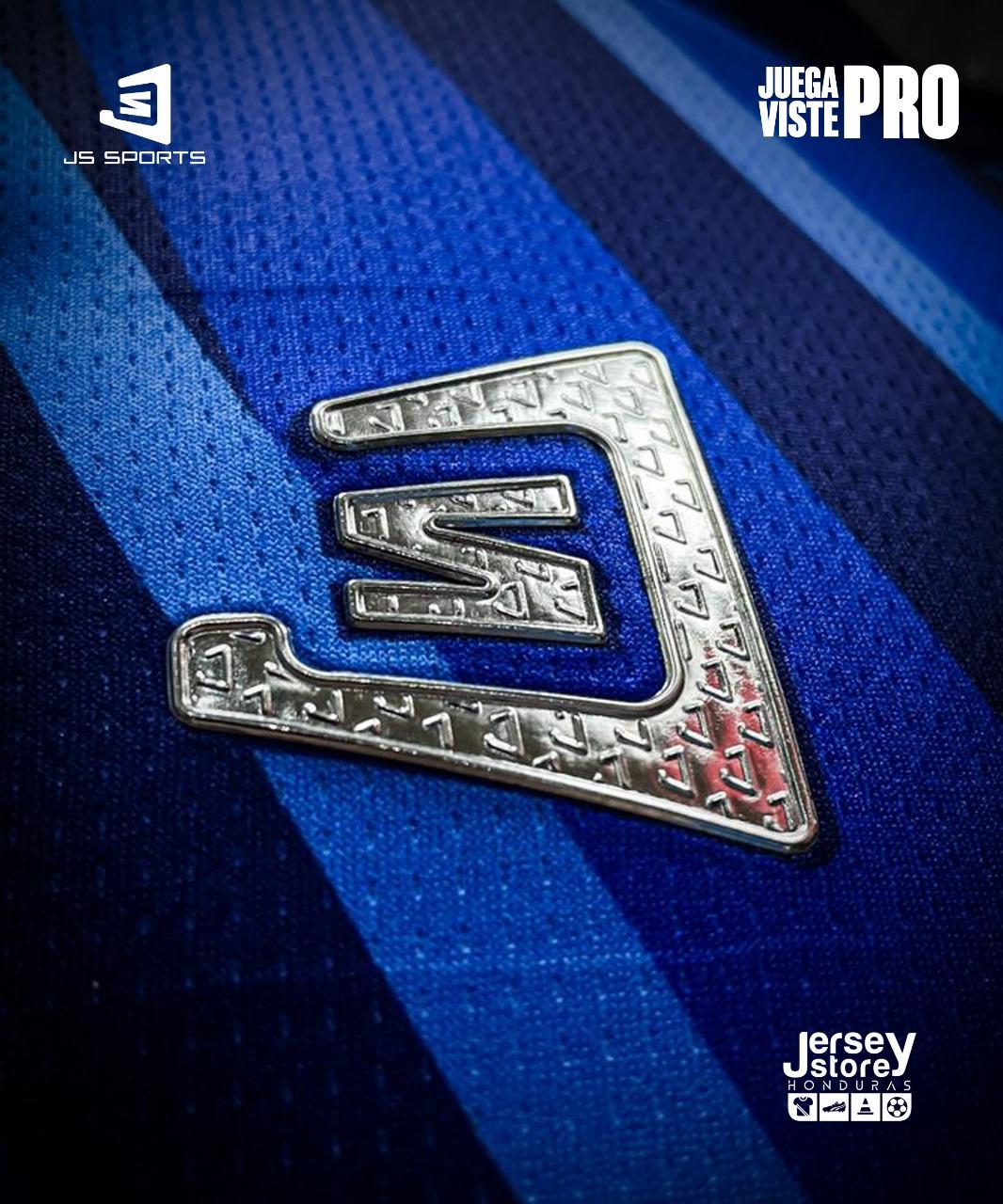 Uniforme Completo C.D. Universidad