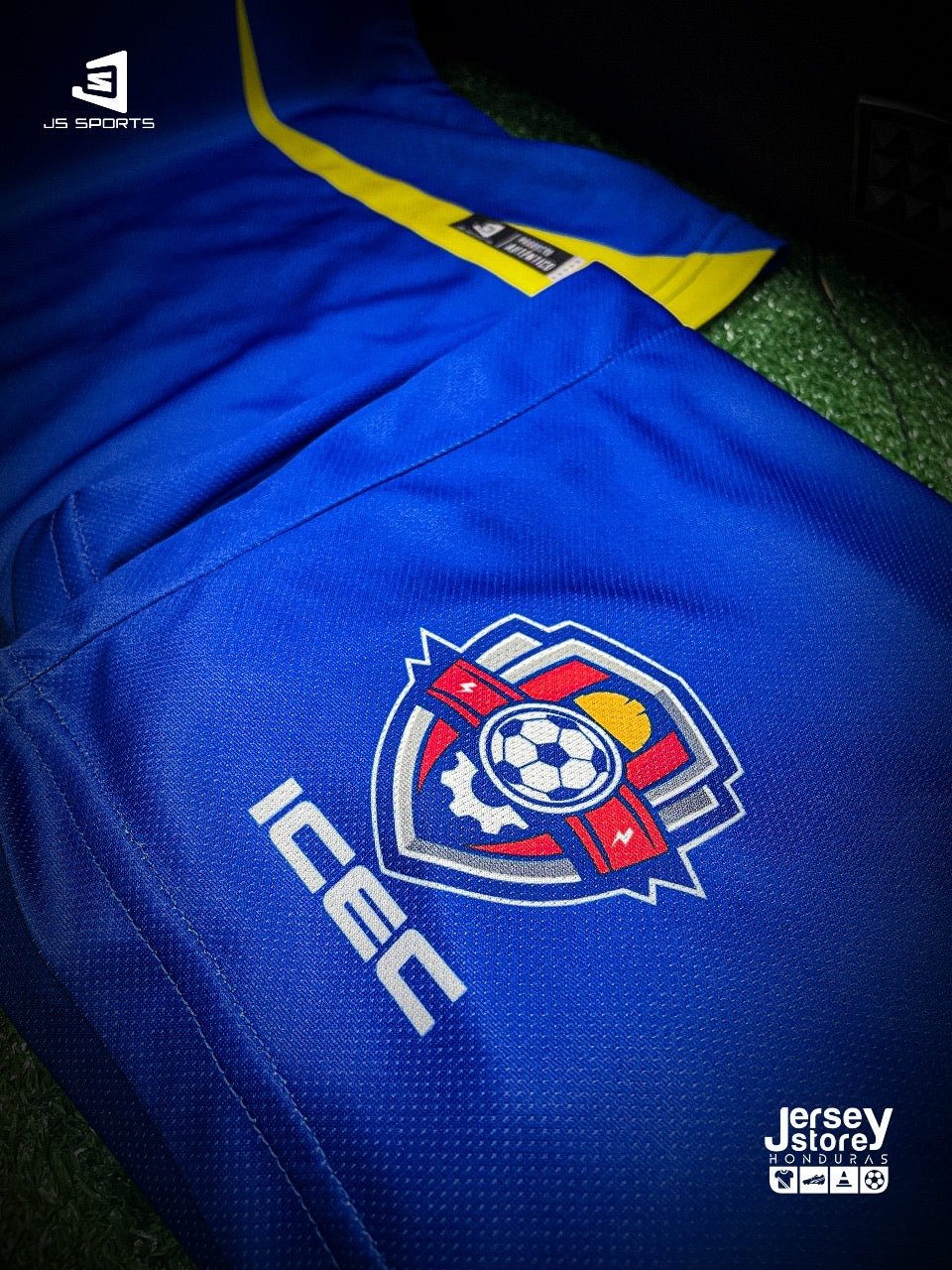 Uniforme completo icec