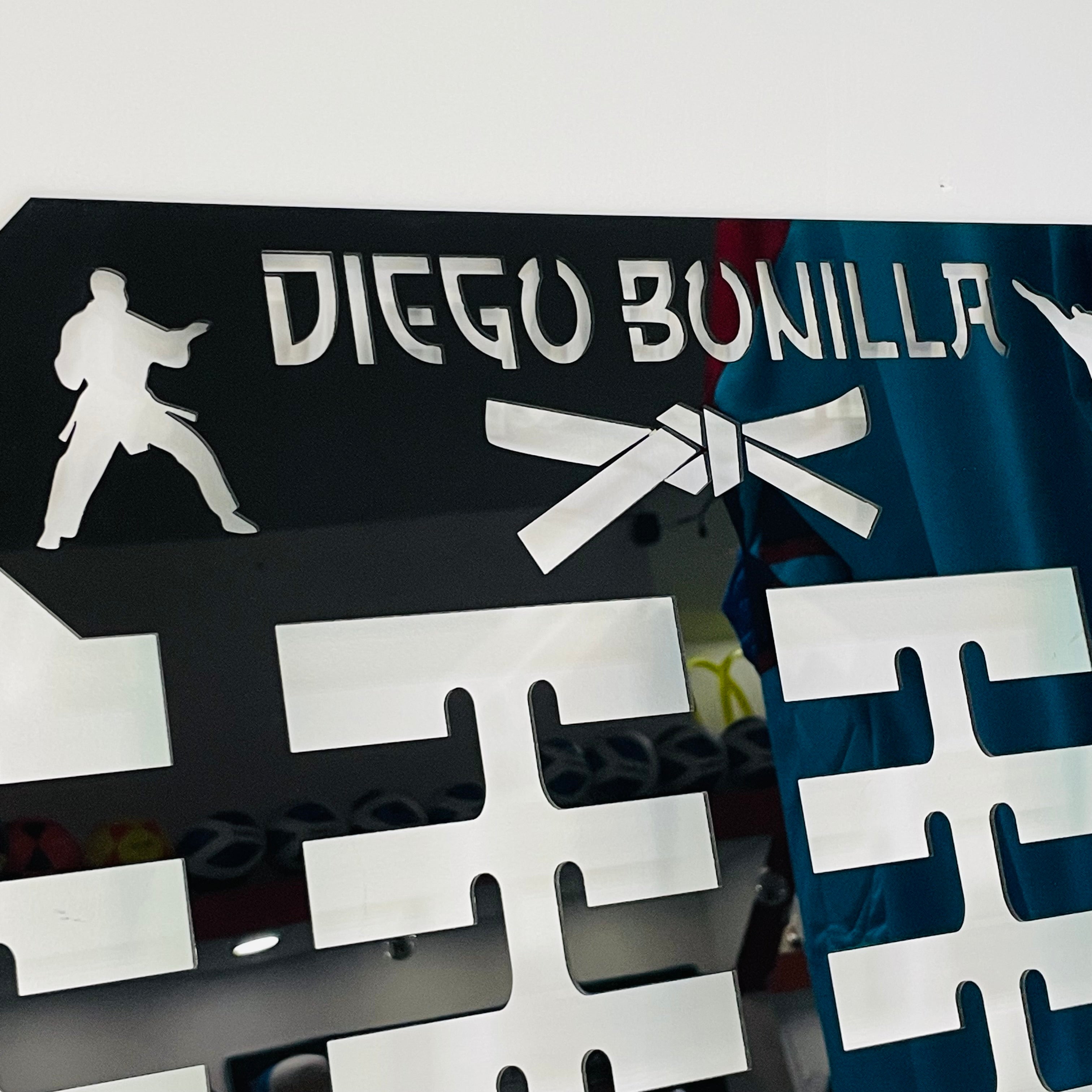 Medallero diseño karate