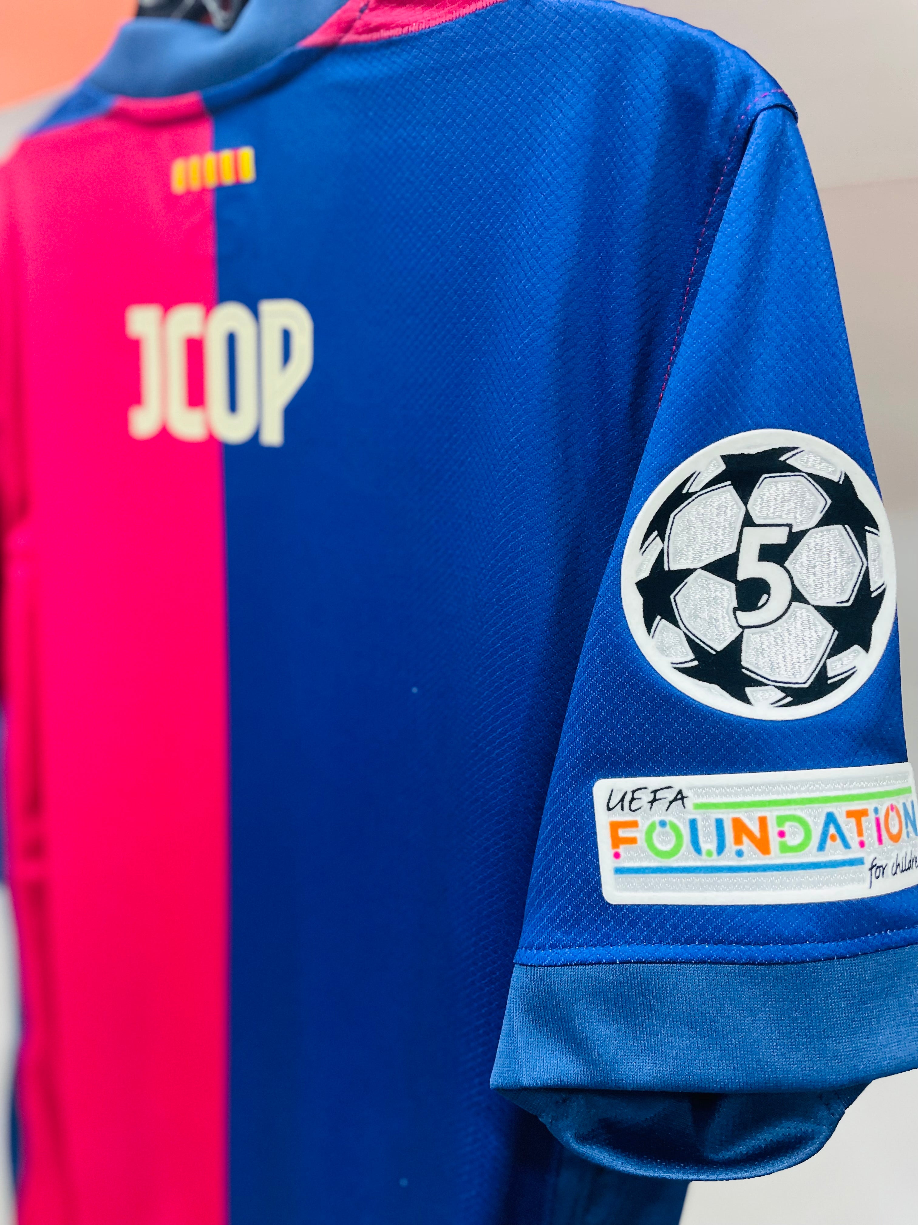 Personalización en Camisas FCB