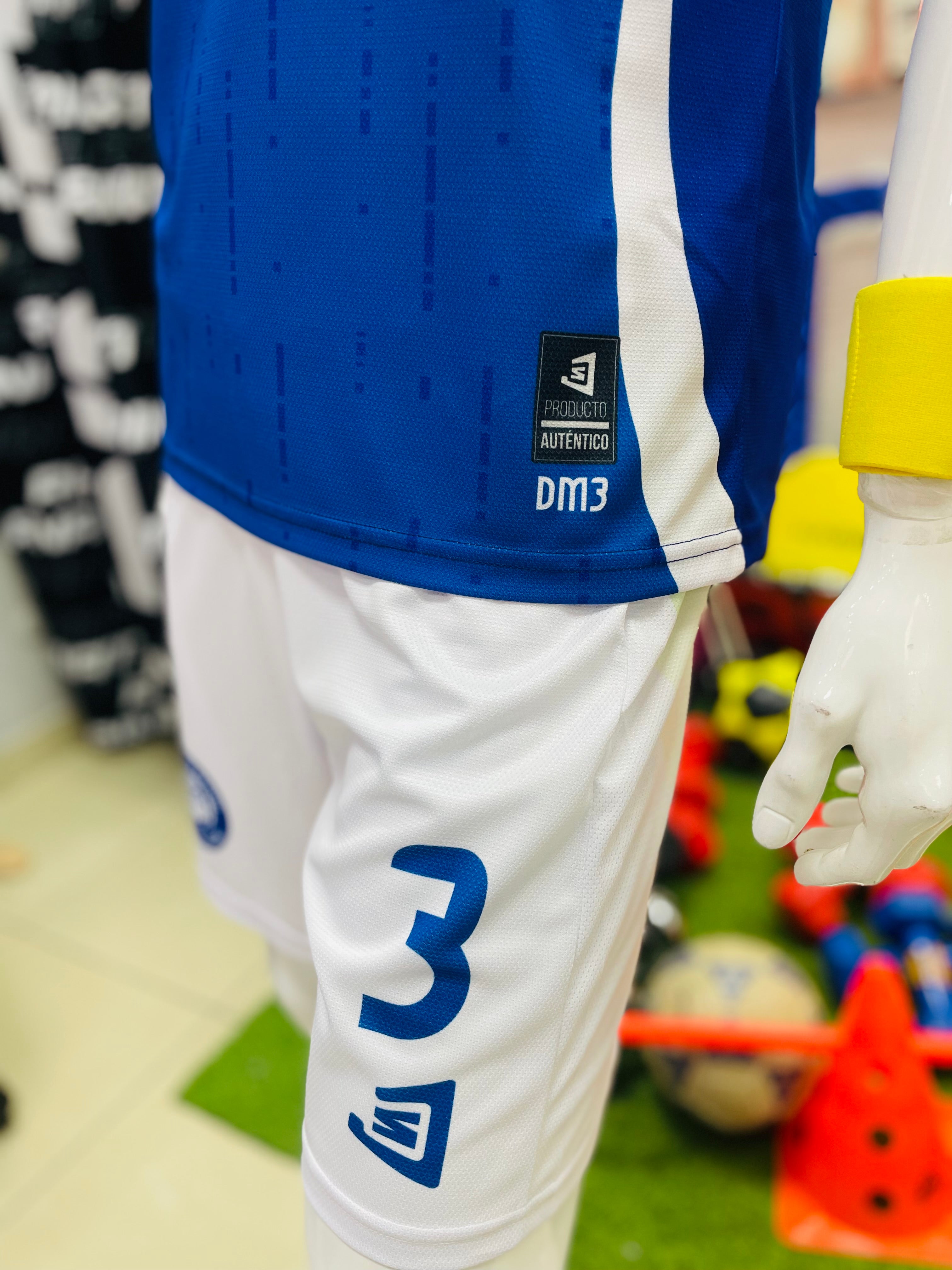 Uniforme completo Caras de Perro