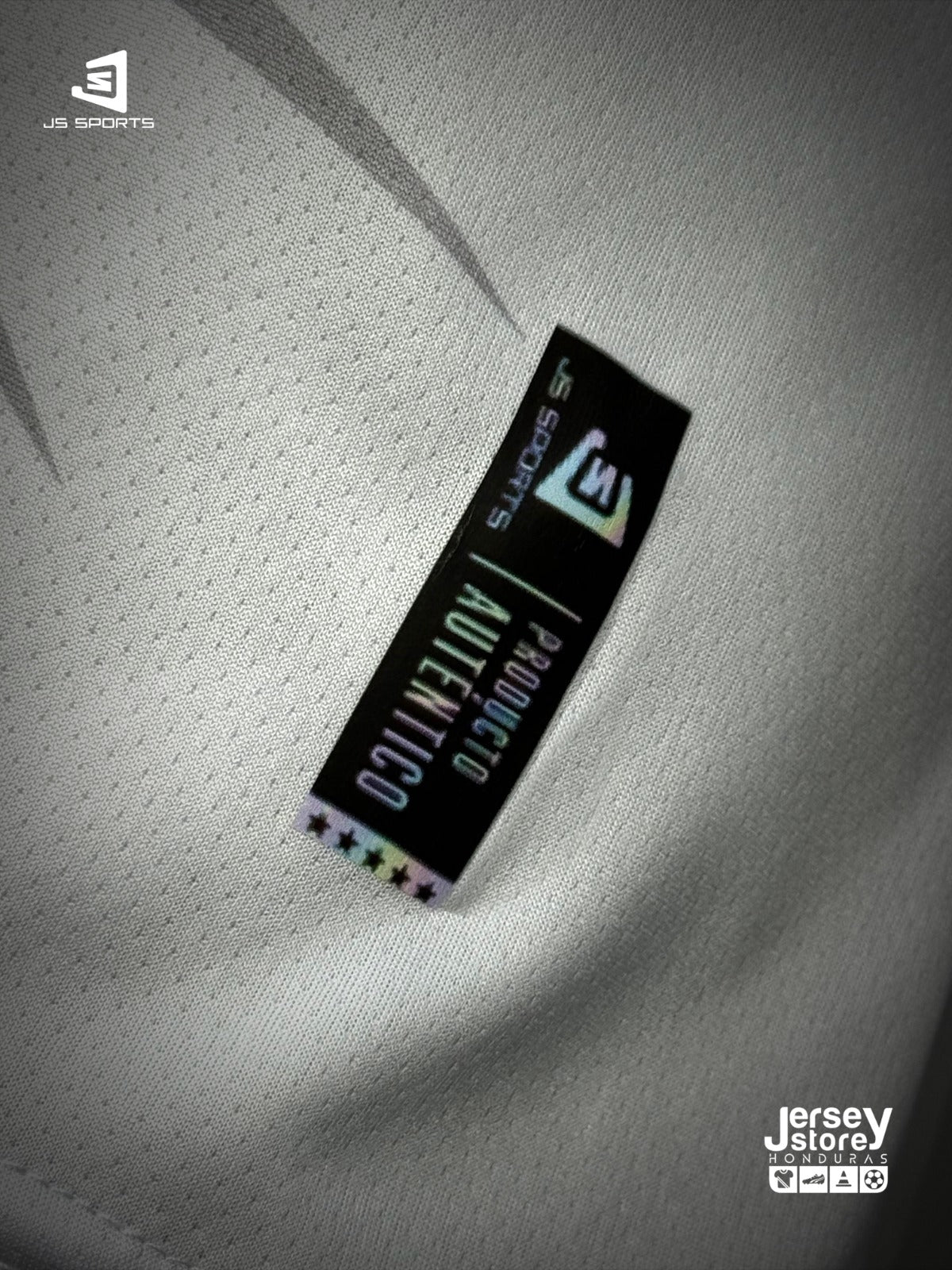 UNIFORME COMPLETO SERAN