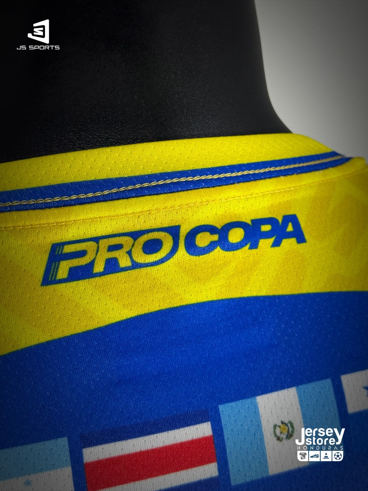 UNIFORME COMPLETO DE AFUMY