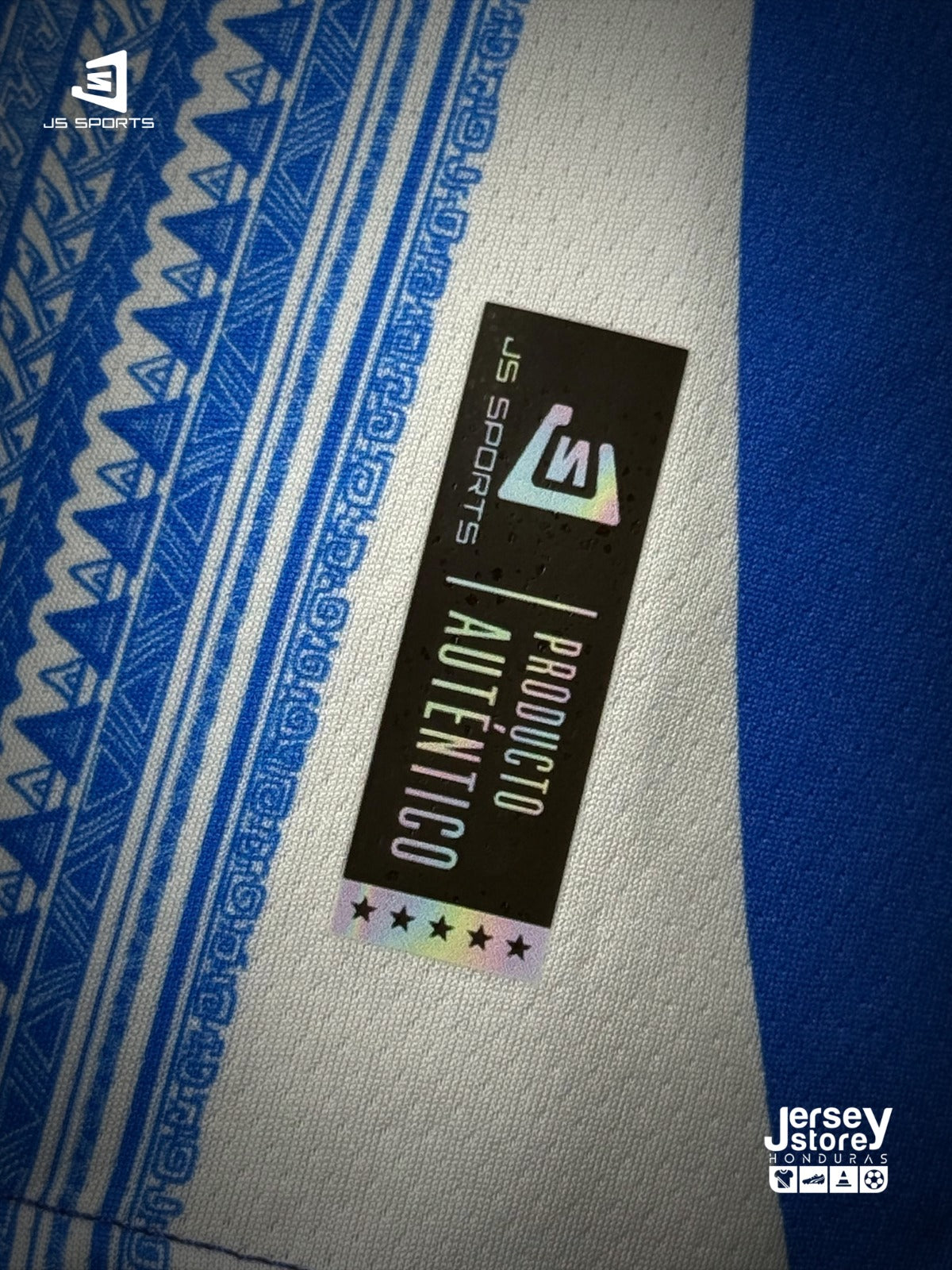 UNIFORME COMPLETO DE CARLO COSTLY