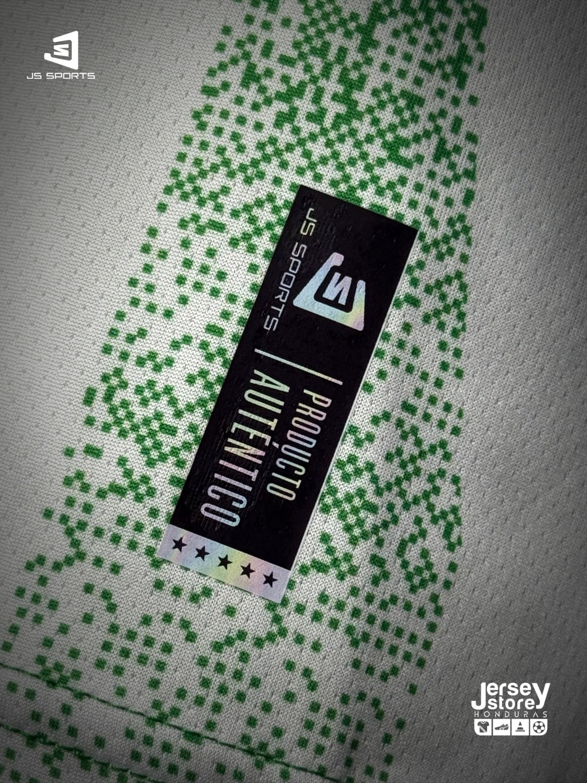 UNIFORME COMPLETO DE COSMO