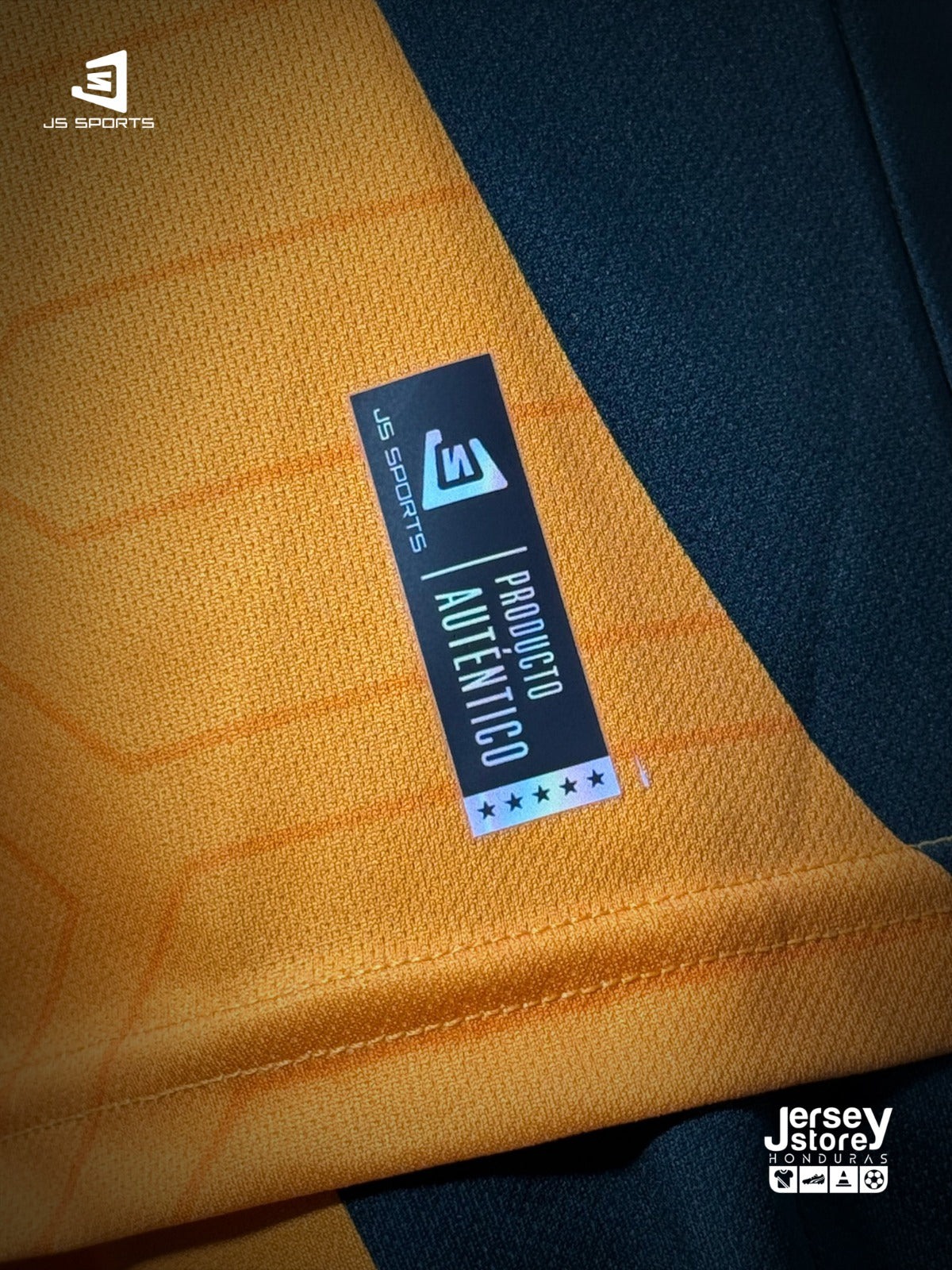 UNIFORME COMPLETO DE FC PUMAS HN