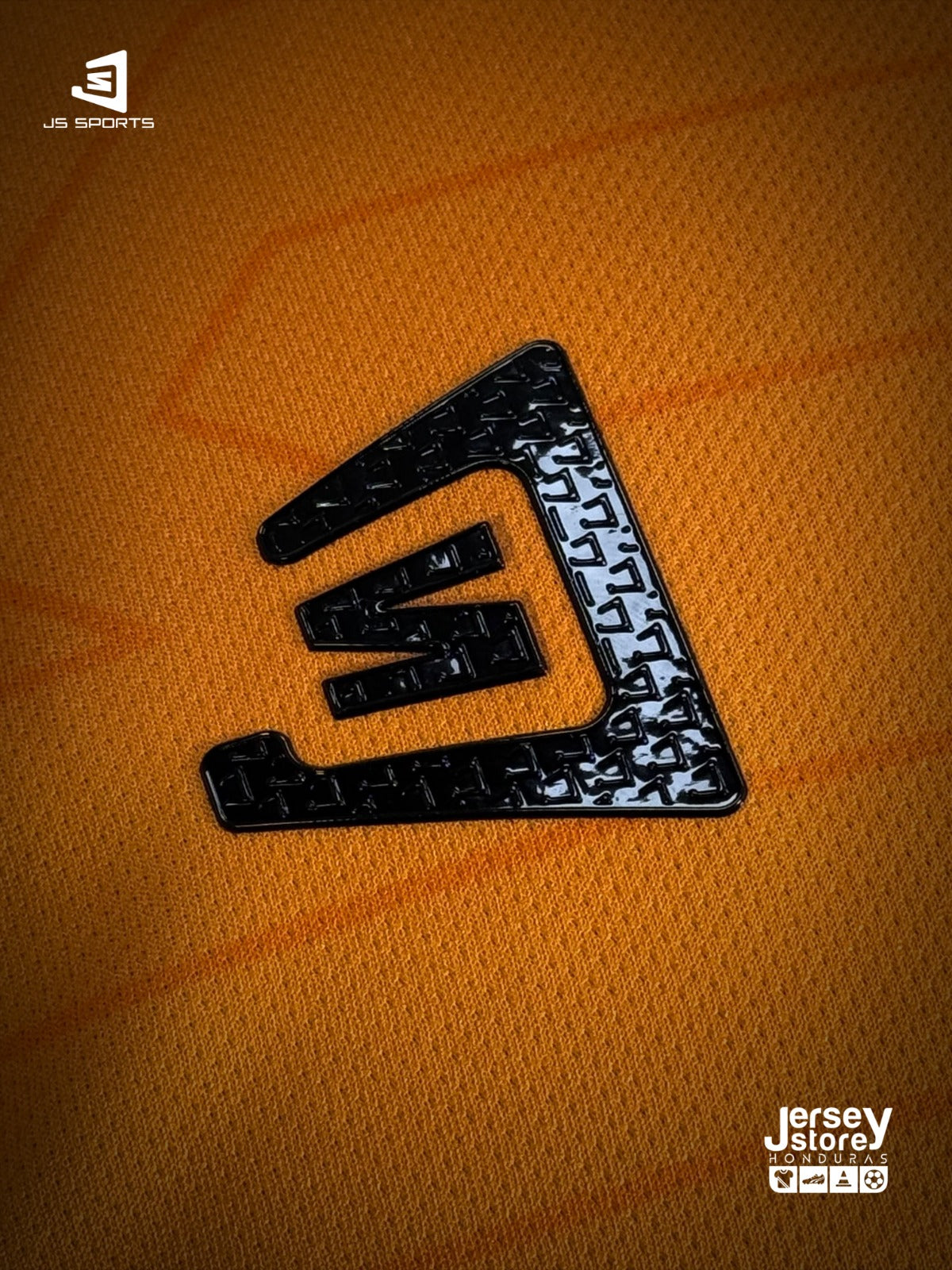 UNIFORME COMPLETO DE FC PUMAS HN