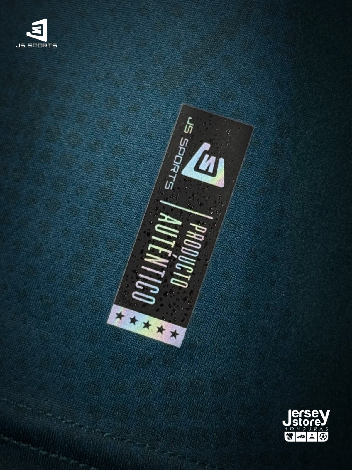 UNIFORME COMPLETO DE TECUN