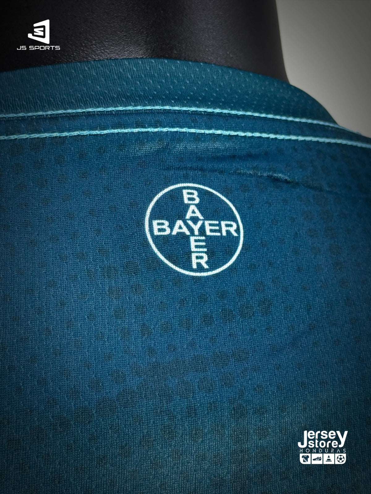 UNIFORME COMPLETO DE TECUN