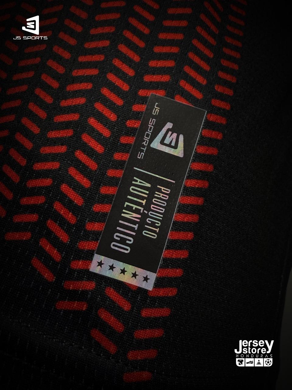 UNIFORME COMPLETO DE HEM SCHOOL