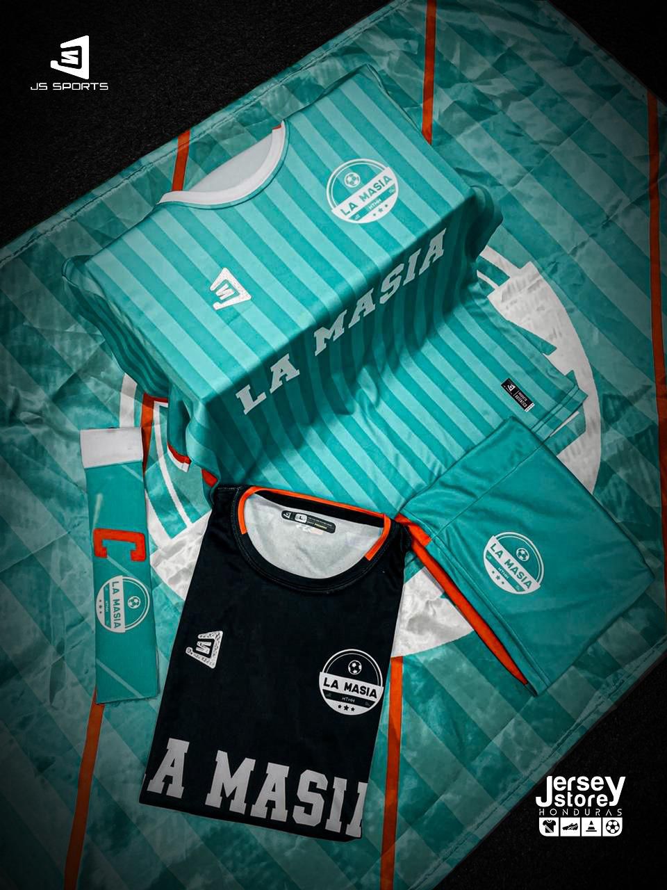 Uniforme Completo LA MASIA